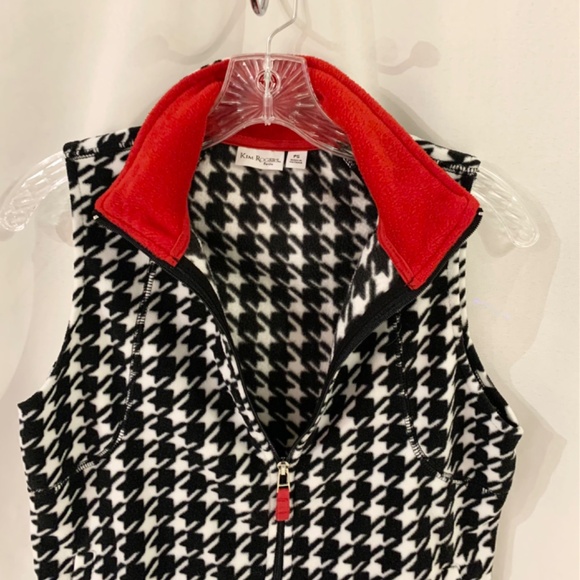 Kim Rogers Black/White Houndstooth Fleece Vest - Picture 5 of 6